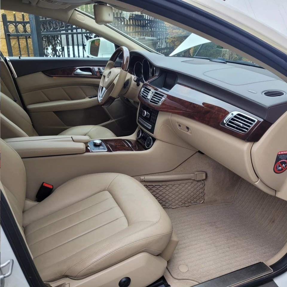 czyszczenie wnętrza samochodu