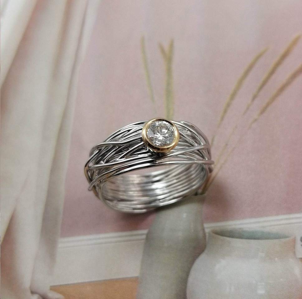 białe złoto na rocznicę