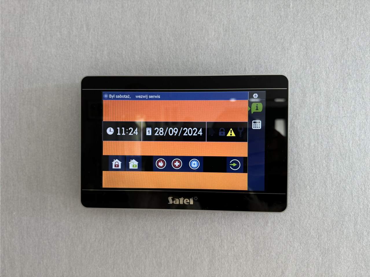 montaż wideodomofonu