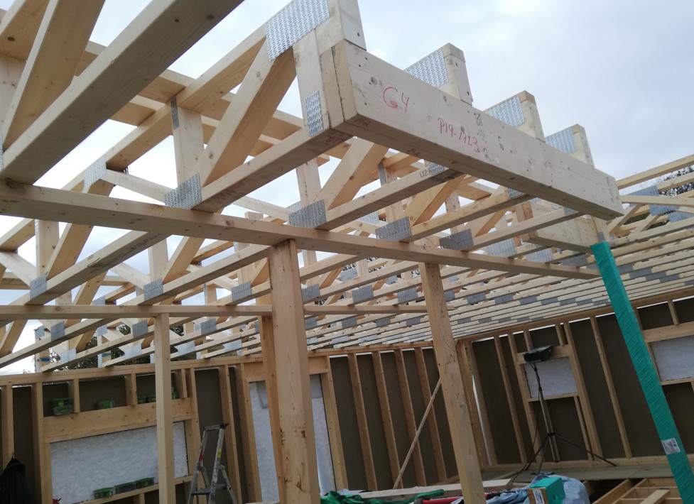 budowa konstrukcji dachowej