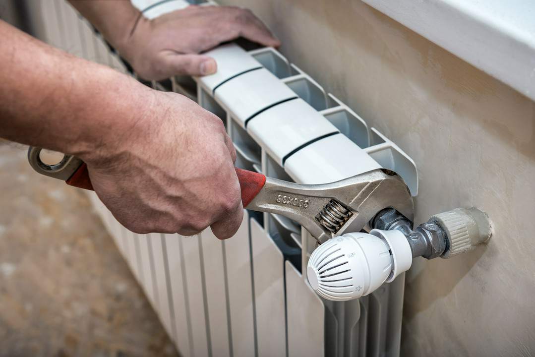 montaż grzejników