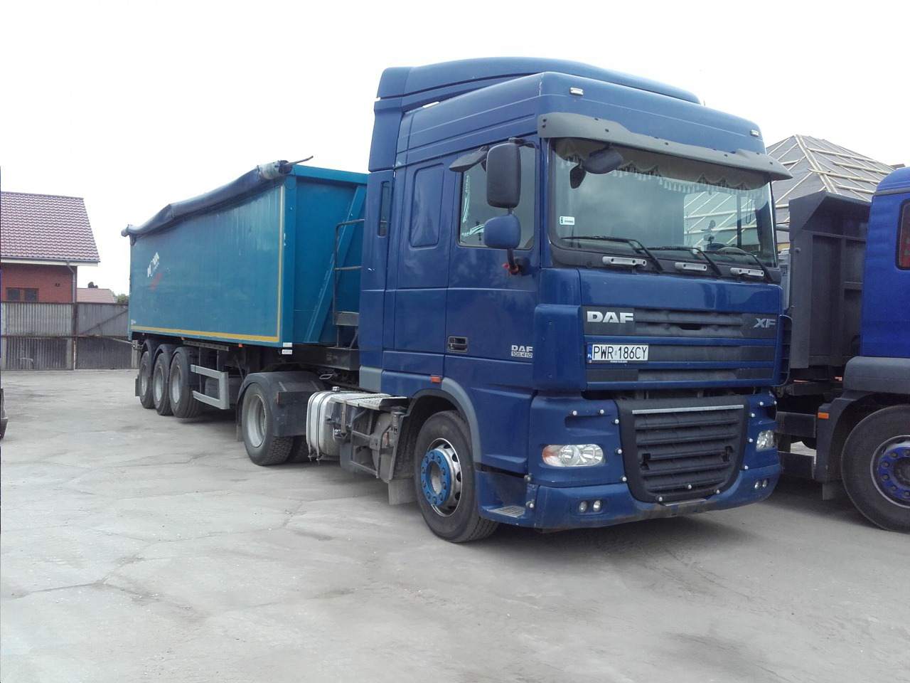 Transport ciężarowy krajowy i międzynarodowy, usługi z zakresu robót ziemnych.