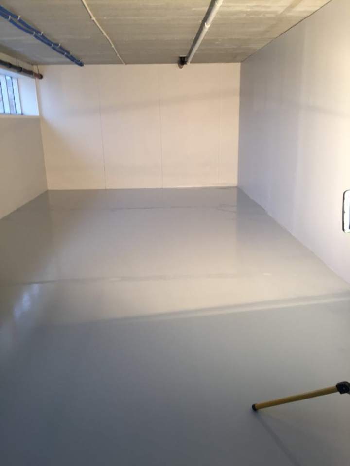 żywiczne posadzki przemysłowe