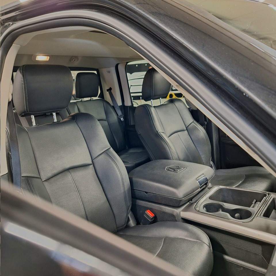 pranie tapicerki tekstylnej