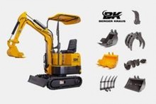 minikoparka z osprzętem