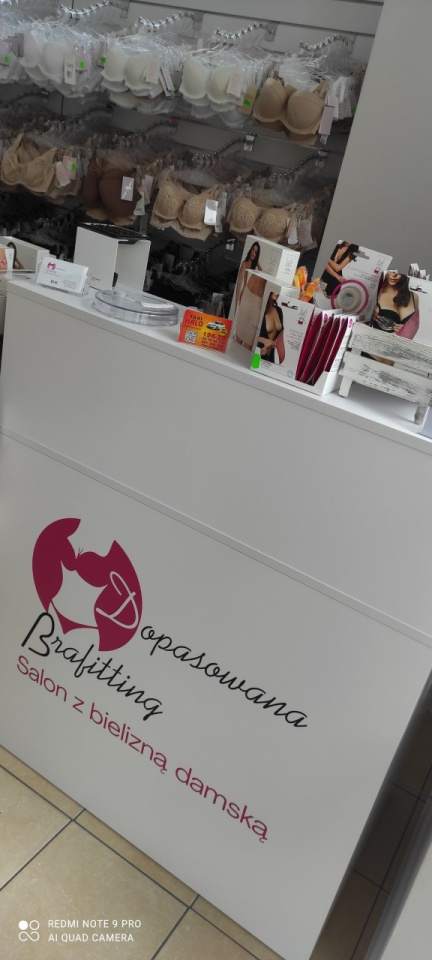 salon z bielizną damską