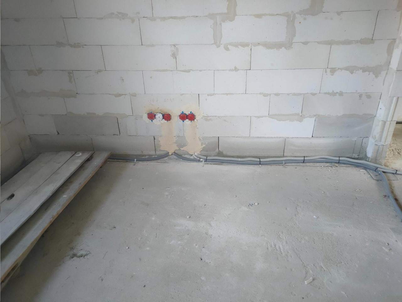 instalacje elektryczne montaż, instalacje elektryczne wymiana, dobry elektryk z uprawnieniami