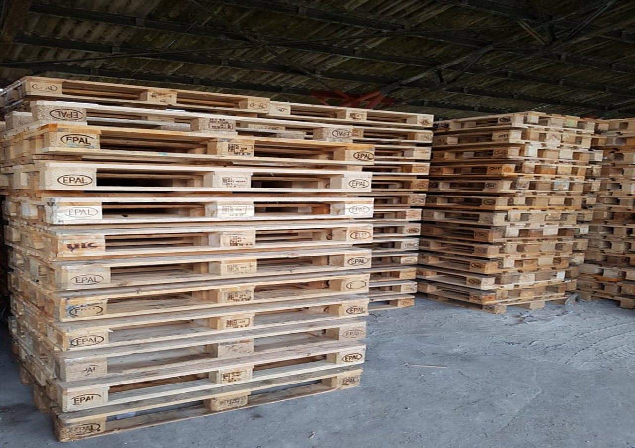 sprzedaż palet transportowych