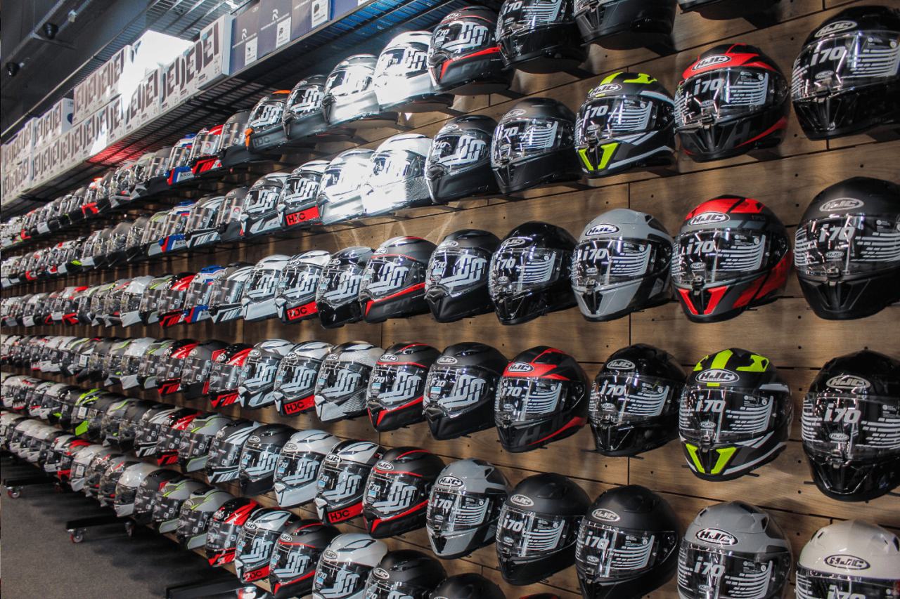 sklep motocyklowy, odzież, kaski