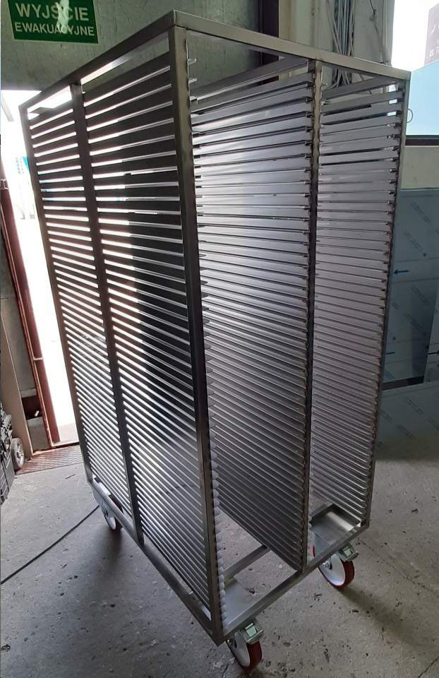 meble ze stali kwasoodpornej