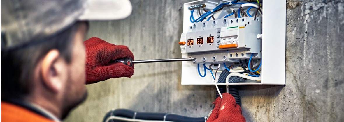 Monitoring i Alarmy - HTC High Tech Communication