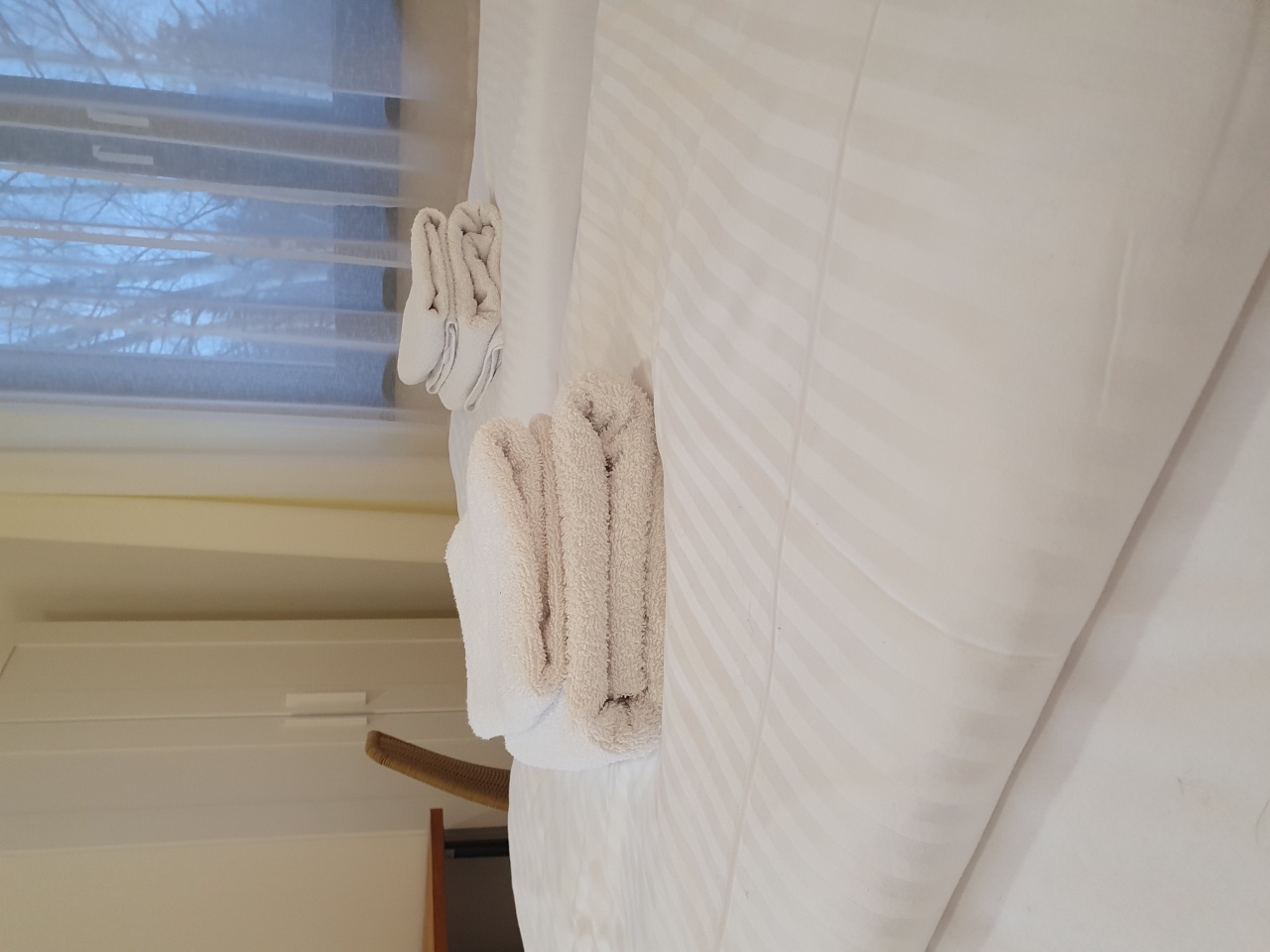 noclegi, pokoje do wynajęcia