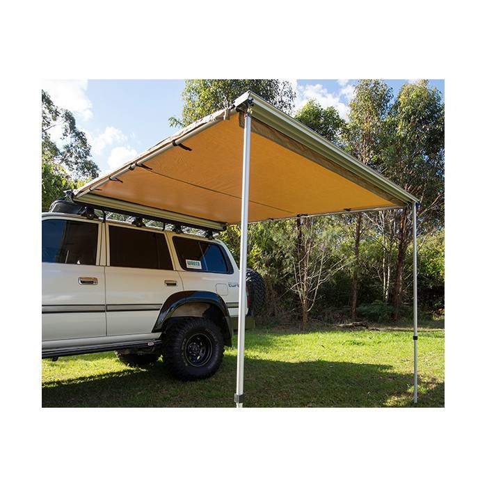 zacienienie przy samochodzie