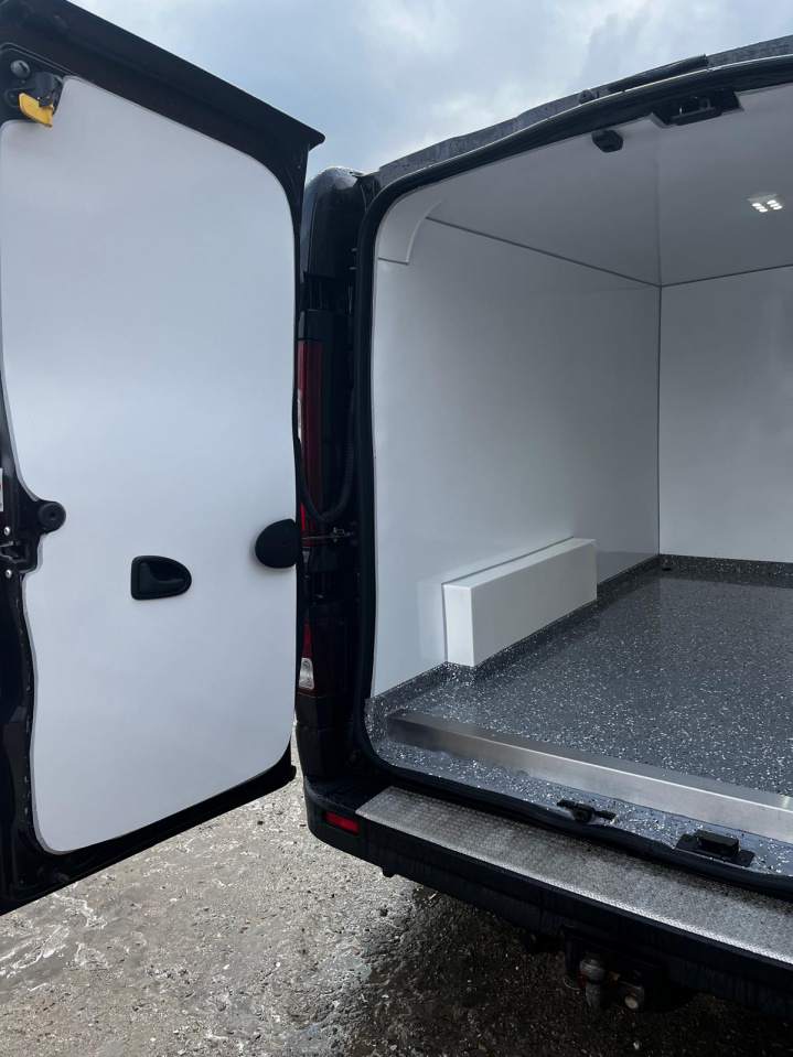 zabudowy samochodów