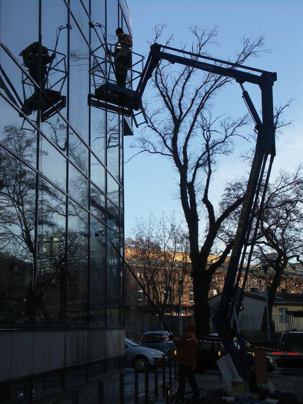 usługi podnośnikiem