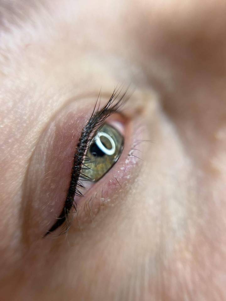 przedłużanie rzęs