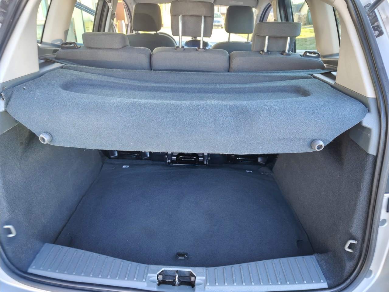 czyszczenie wnętrza samochodów