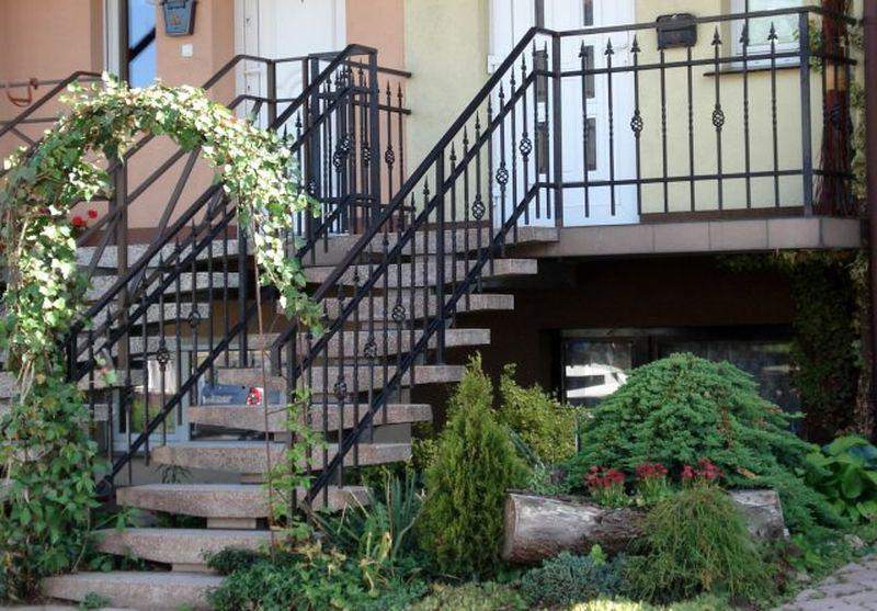 poręcze do schodów