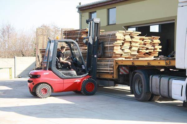 załadunek drewna