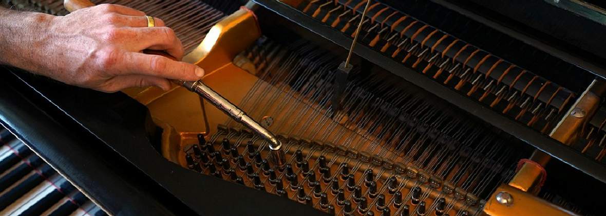 Kontrast Serwis Instrumentów Szymon Wojtusiak