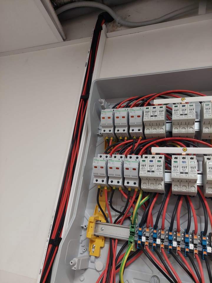 instalacje elektryczne