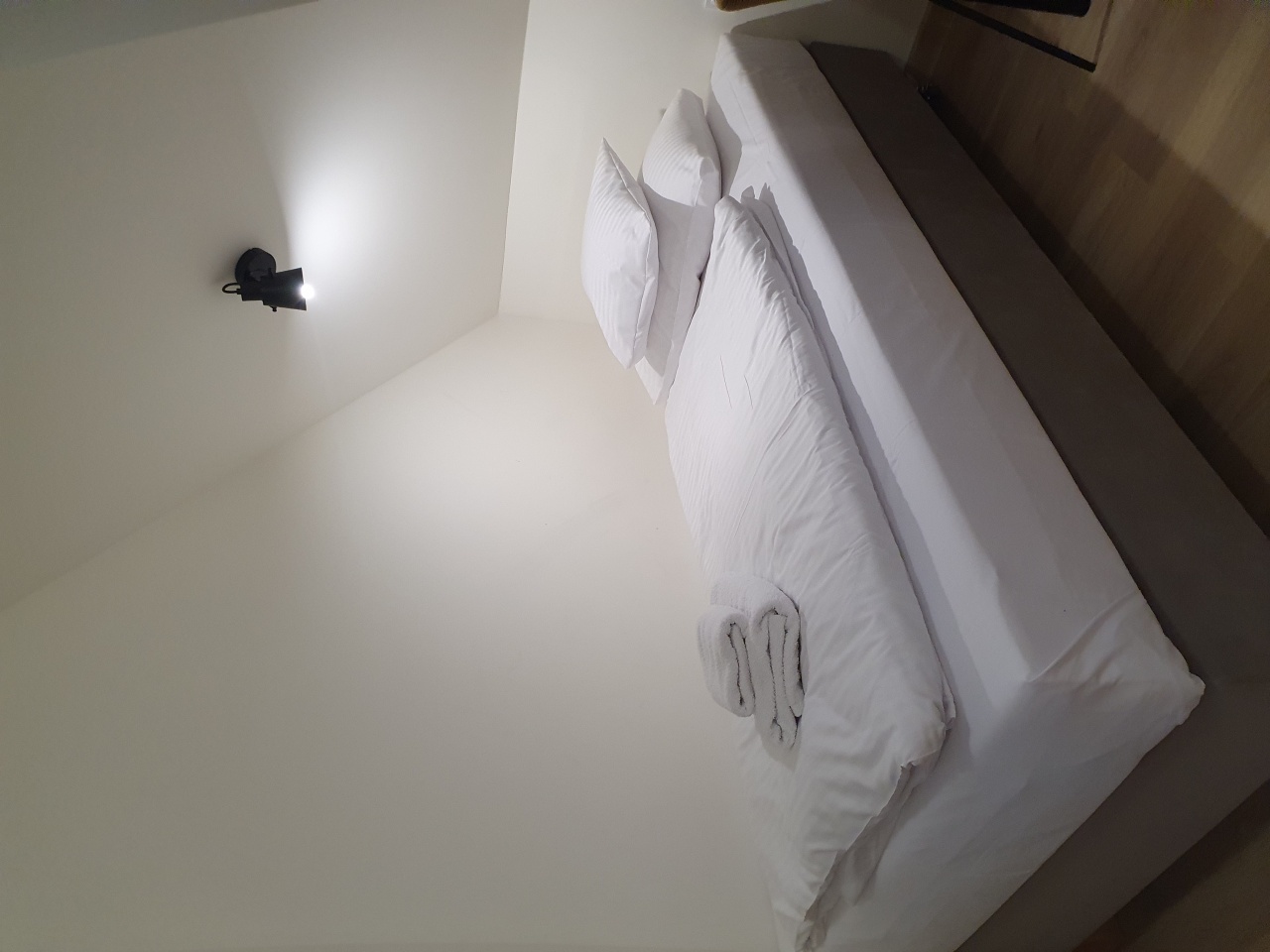 noclegi, pokoje do wynajęcia