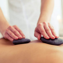 masaż gorącymi kamieniami