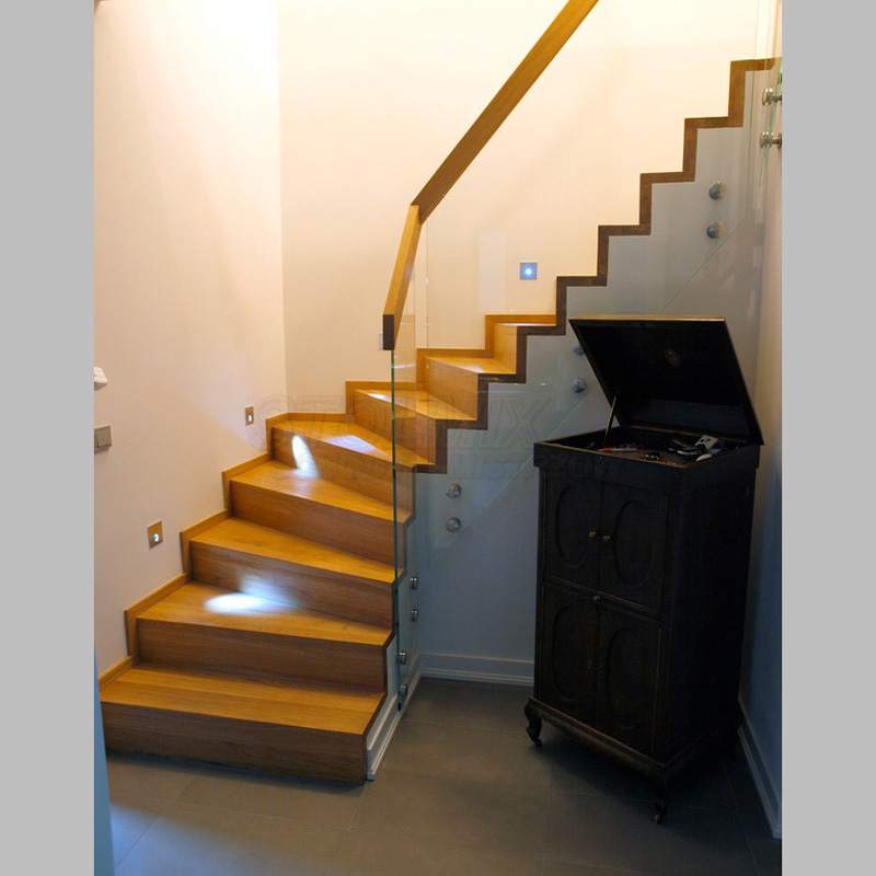 schody dywanowe na beton