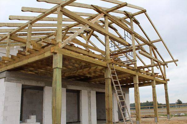 drewniane domki dla dzieci