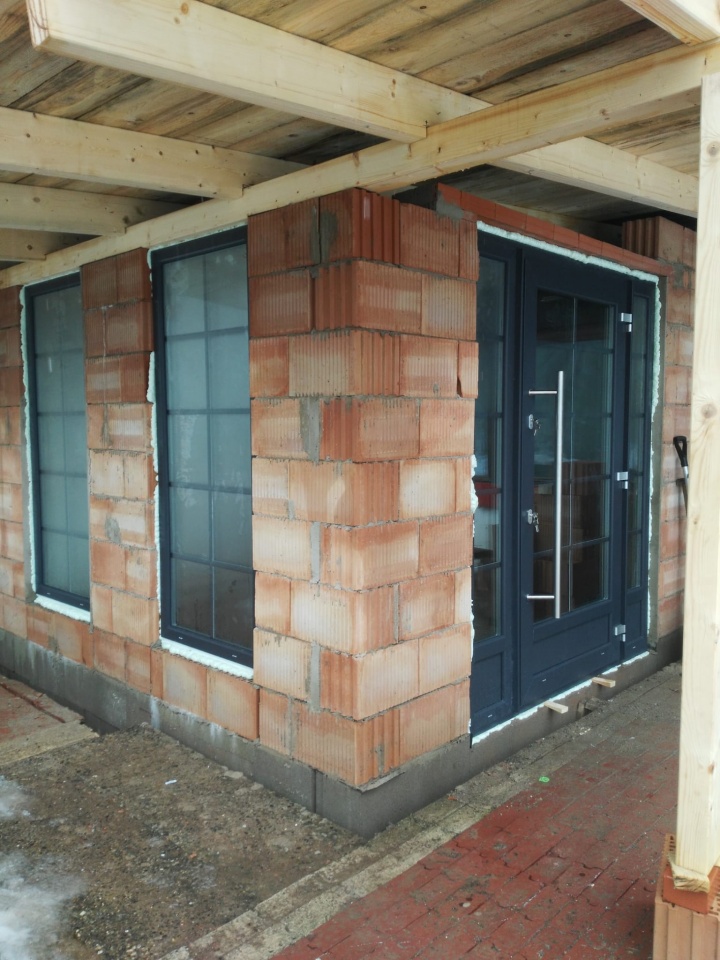 montaż okien, instalacja okien dachowych, okna pvc montaż