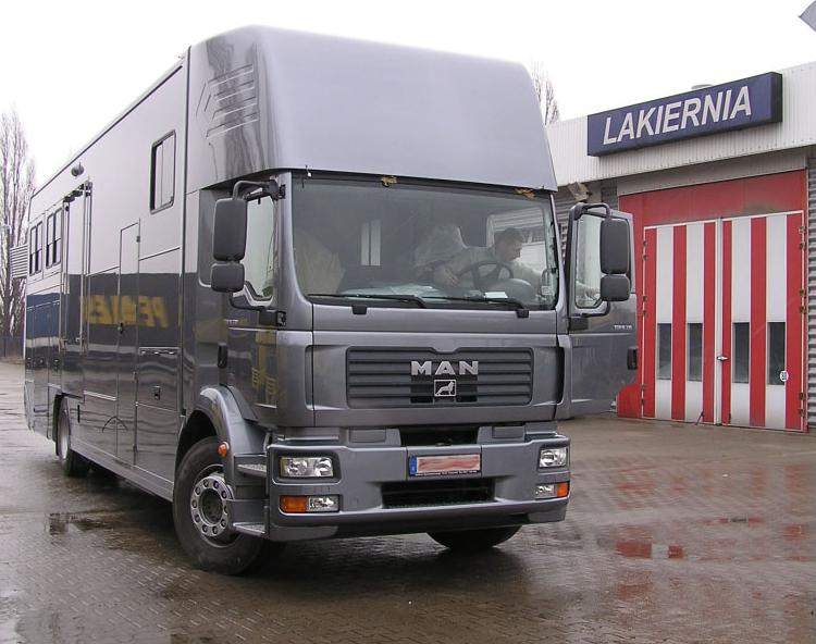 samochód ciężarowy