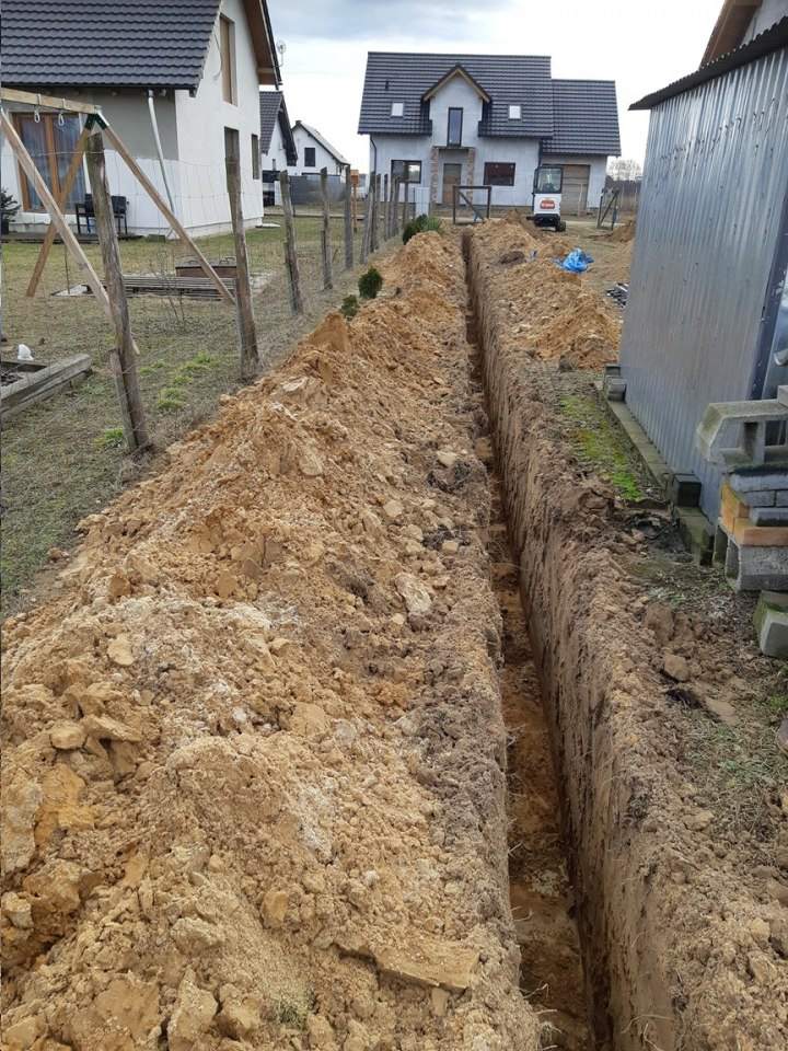 wykopy pod instalację wodociągowe