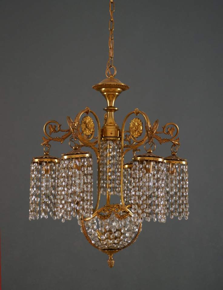 zabytkowe żyrandole