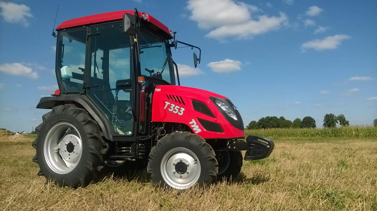 ciągniki rolnicze tym