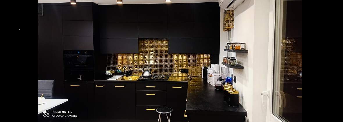 Adrian Świerczyński Na Wymiar