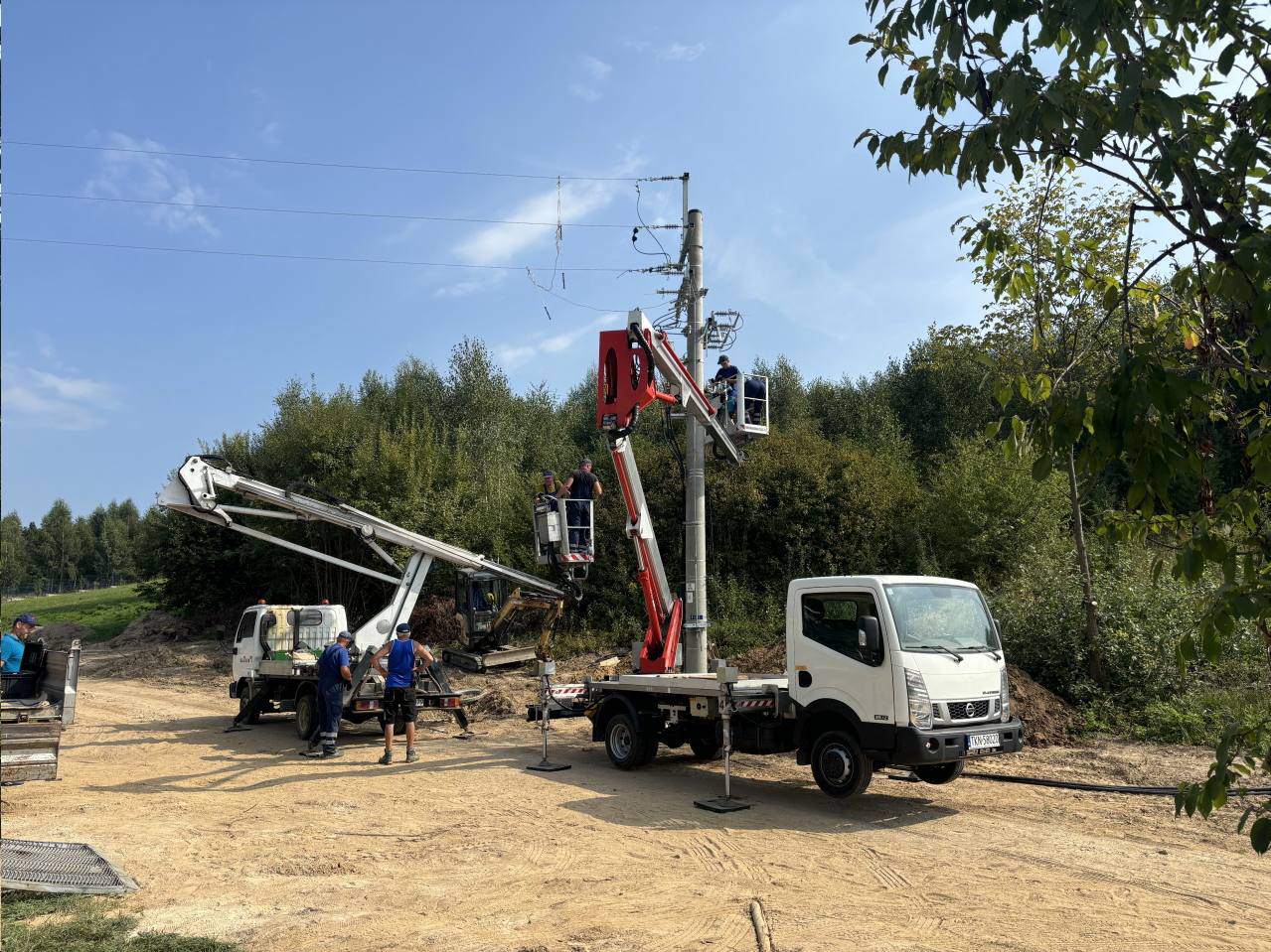 wynajem dźwigów, dźwigi samochodowe