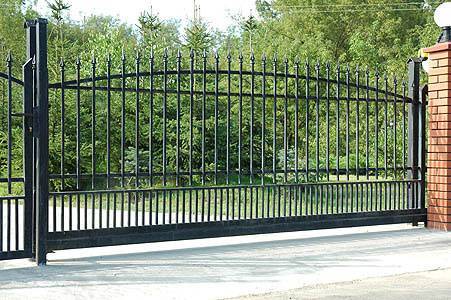 bramy przesuwne samonośne