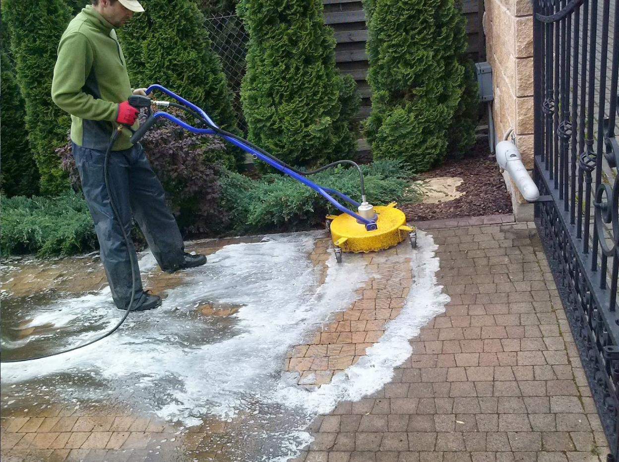 czyszczenie kostki brukowej