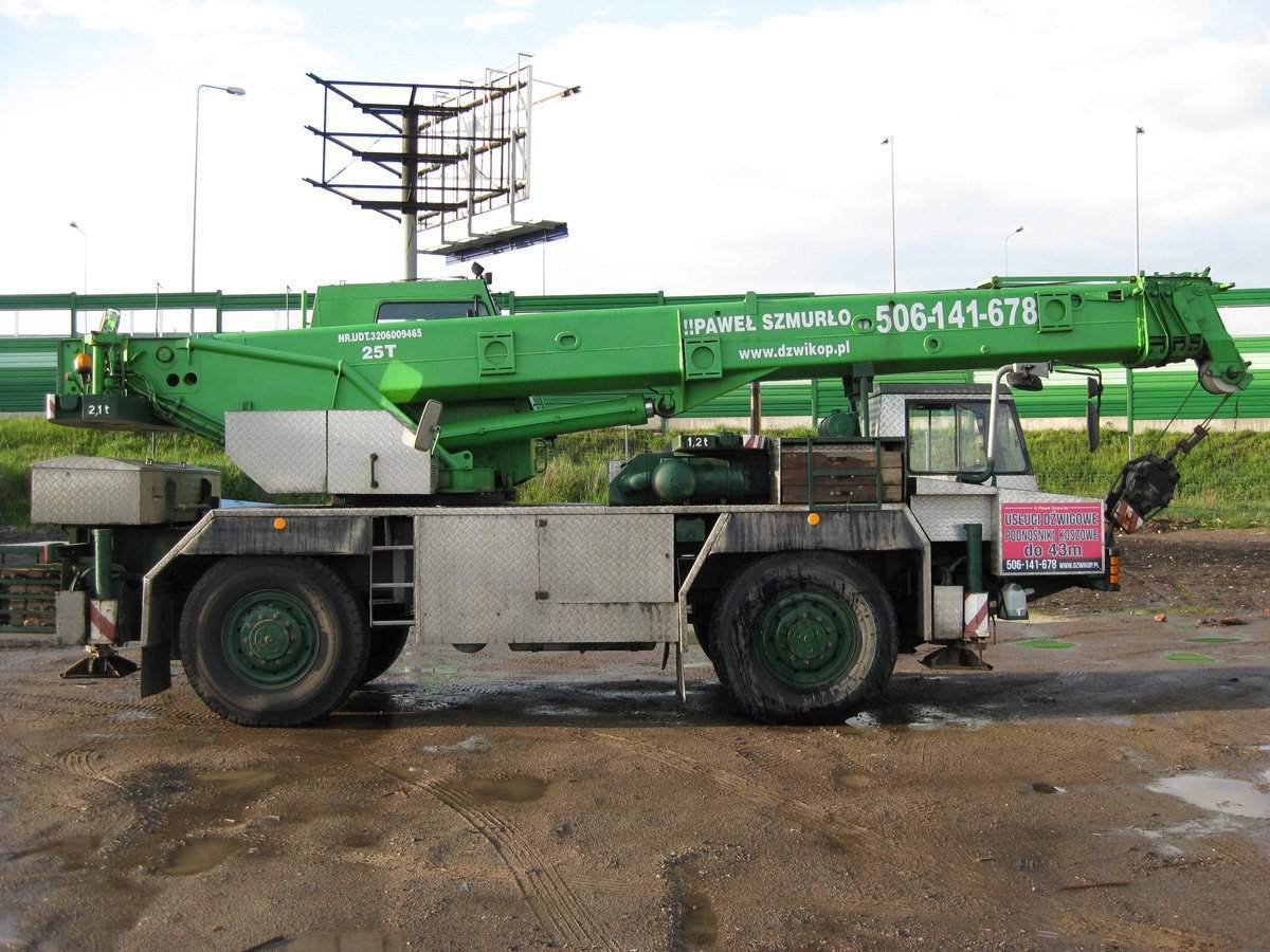 żuraw samojezdny