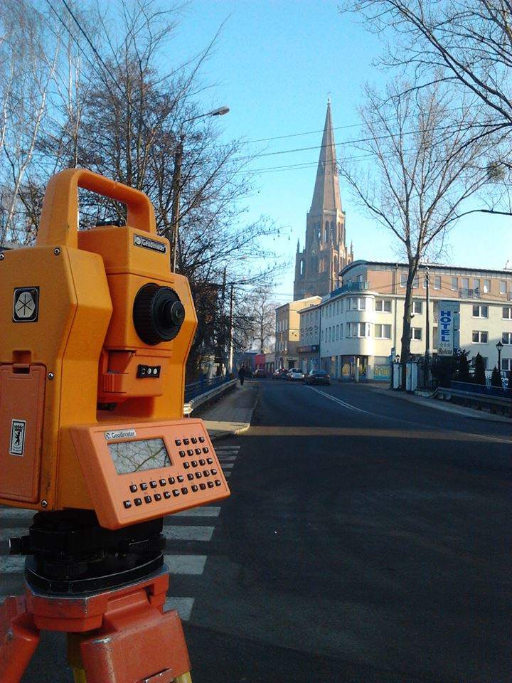 geodeta, podziały nieruchomości, mapy numeryczne, plany, sprzęt geodezyjny, geodeci