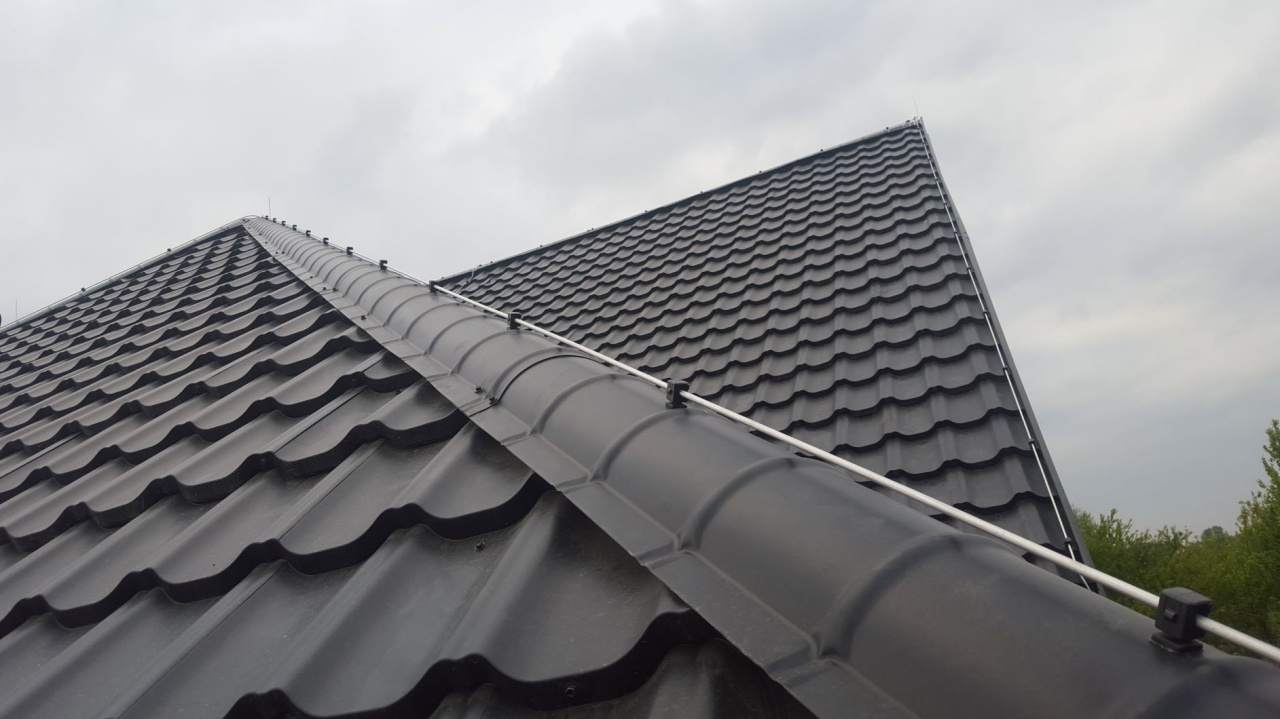 piorunochron na blachodachówce