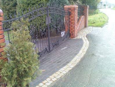 place z kostki granitowej,