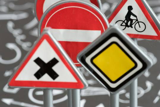 znaki drogowe