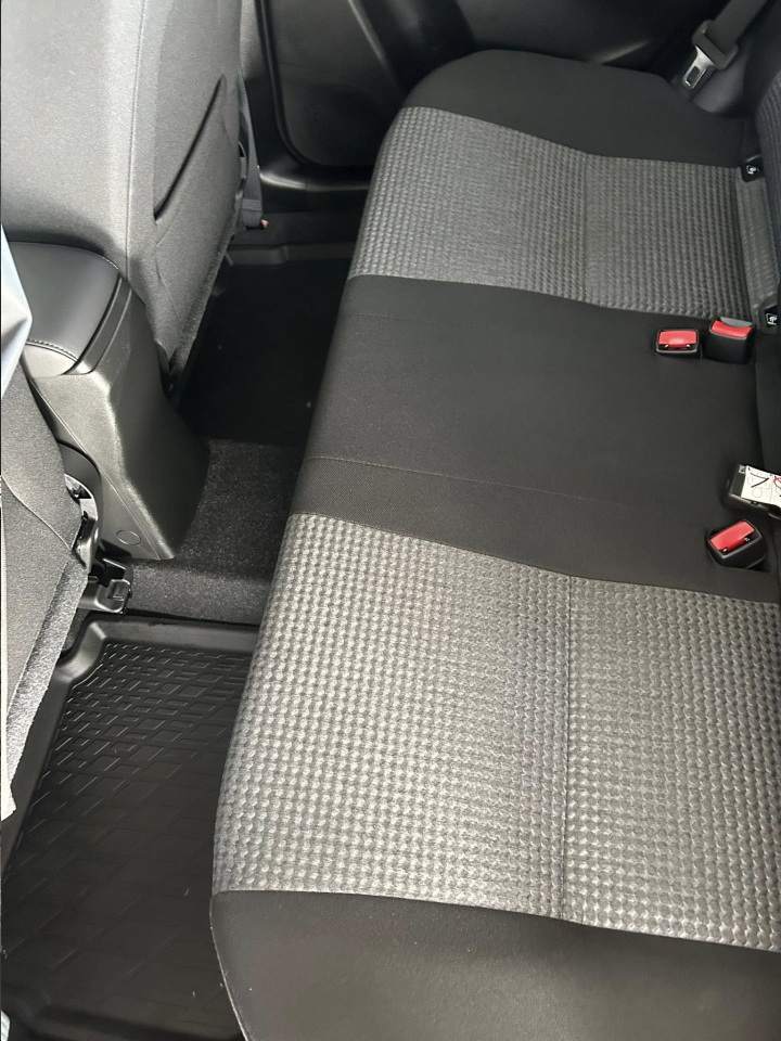 czyszczenie wnętrza samochodu