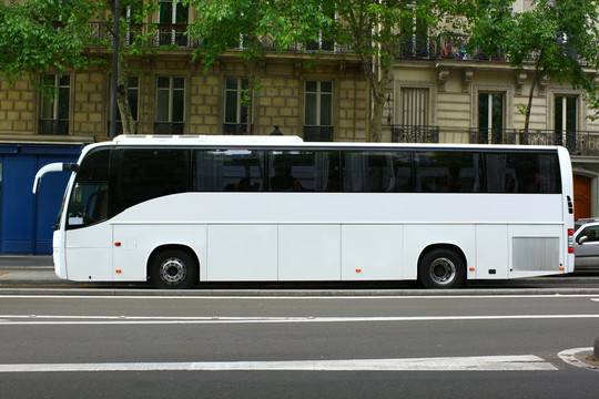 transport autokarami