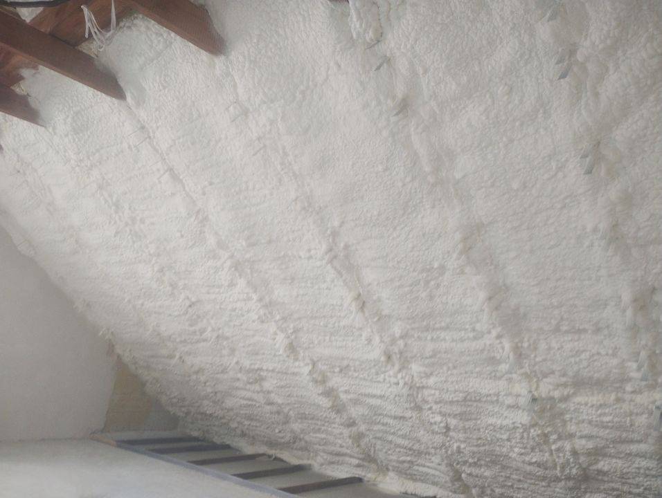 izolacje pianą poliuretanową