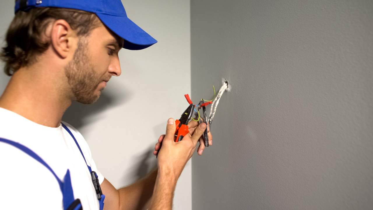 montaż rozdzielni elektrycznych