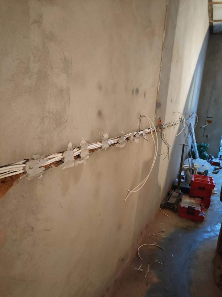 instalacje elektryczne montaż, instalacje elektryczne wymiana, dobry elektryk z uprawnieniami