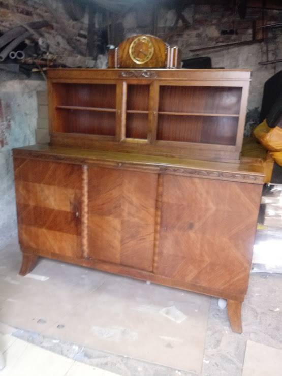 renowacja antycznej witryny z komodą