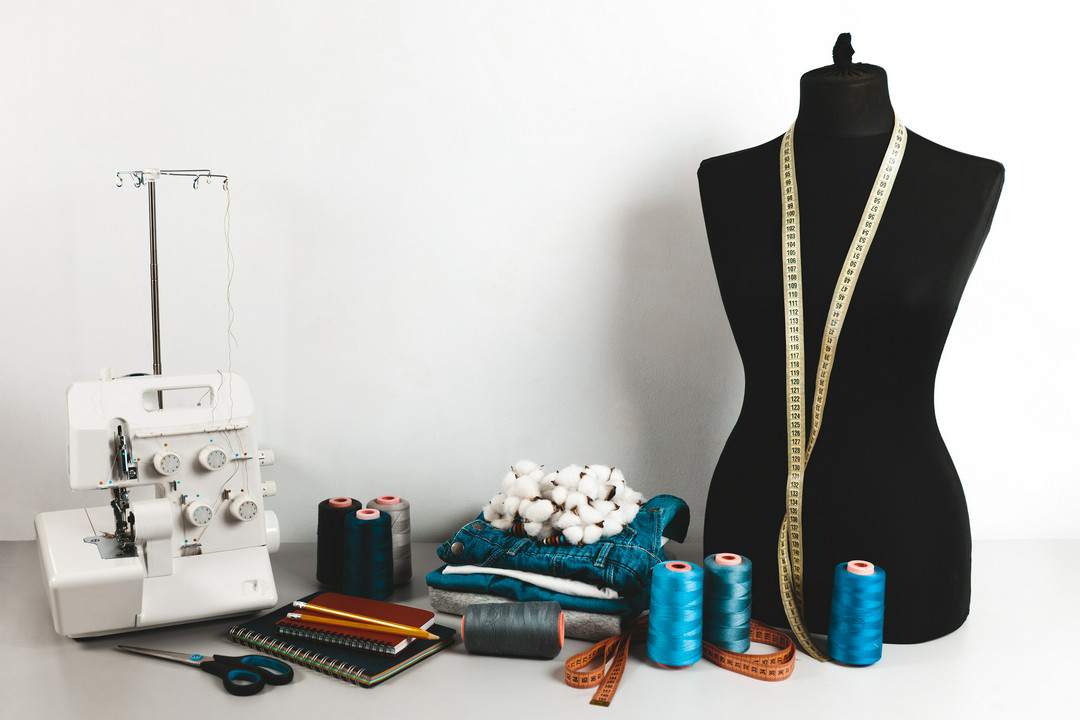 szycie odzieży damskiej